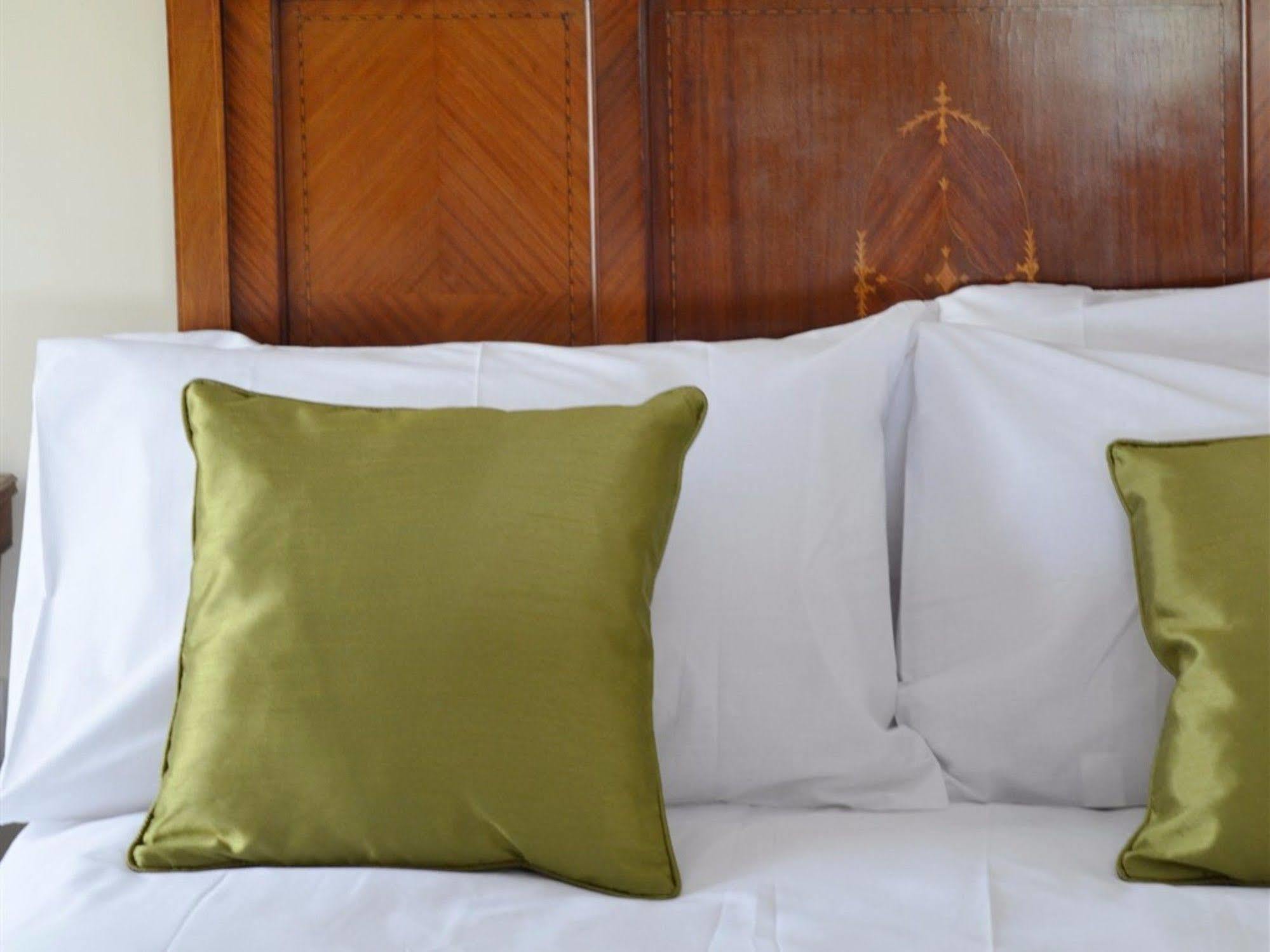 Bed and Breakfast Fern Bank Грейт-Роусли Экстерьер фото